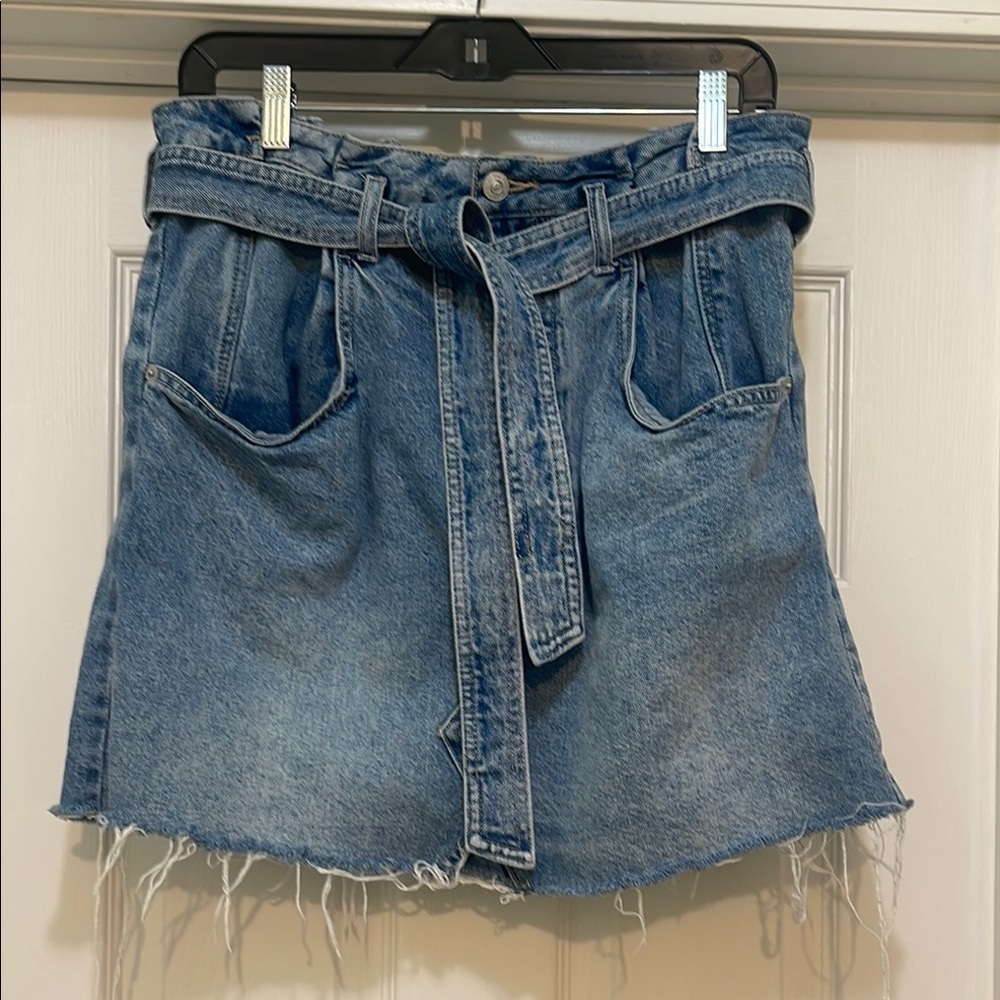 Free People - East of Eden mini denim skirt - size 31